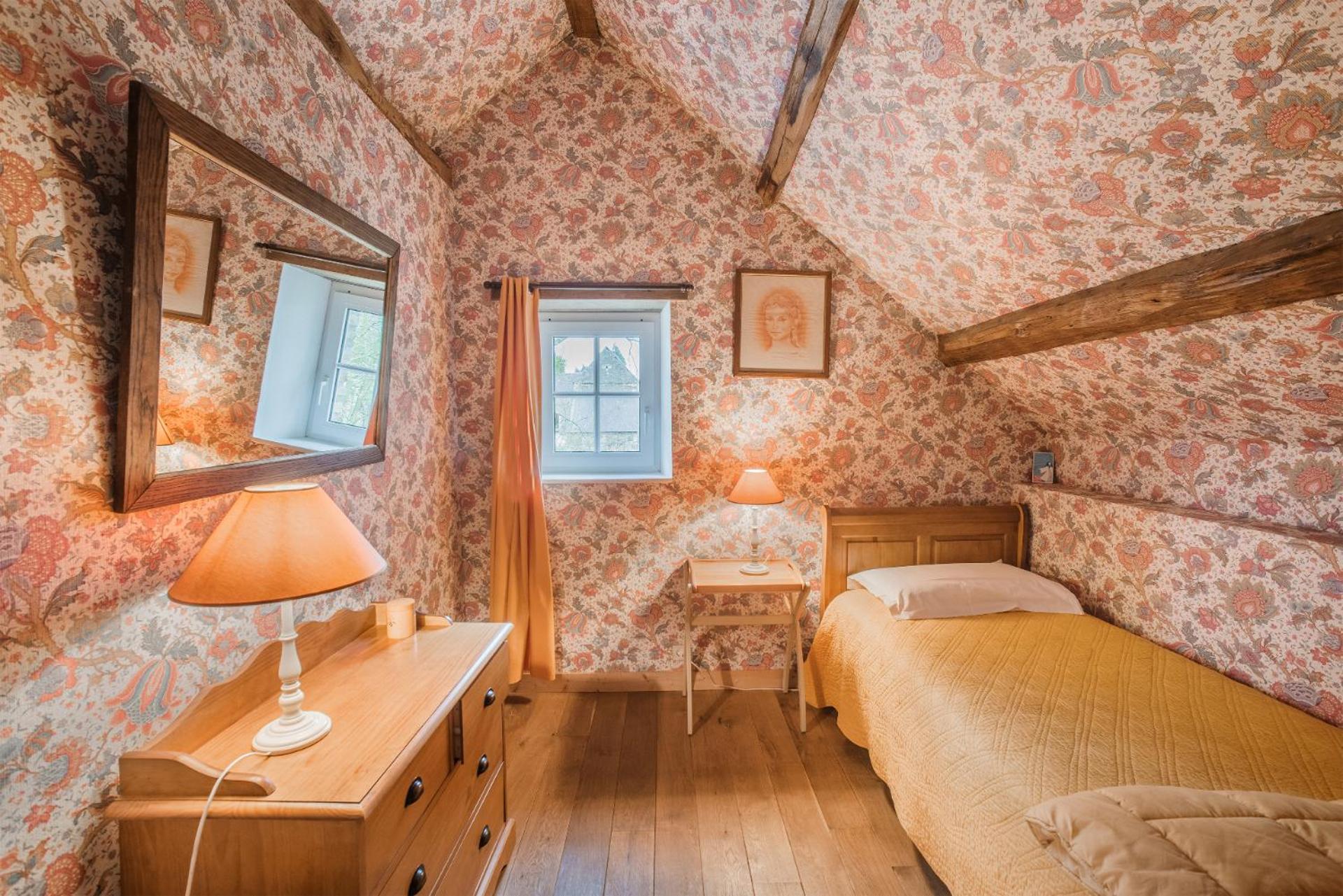 Holiday Home Chateau De Bouceel Mont Saint Michel Vergoncey Kamer foto