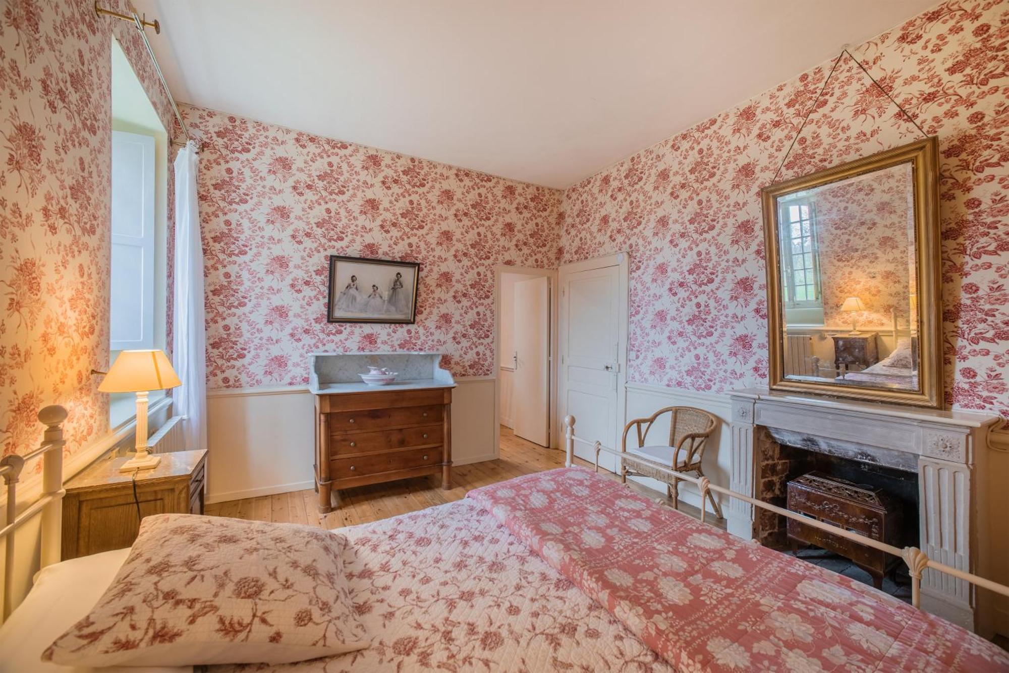 Holiday Home Chateau De Bouceel Mont Saint Michel Vergoncey Kamer foto