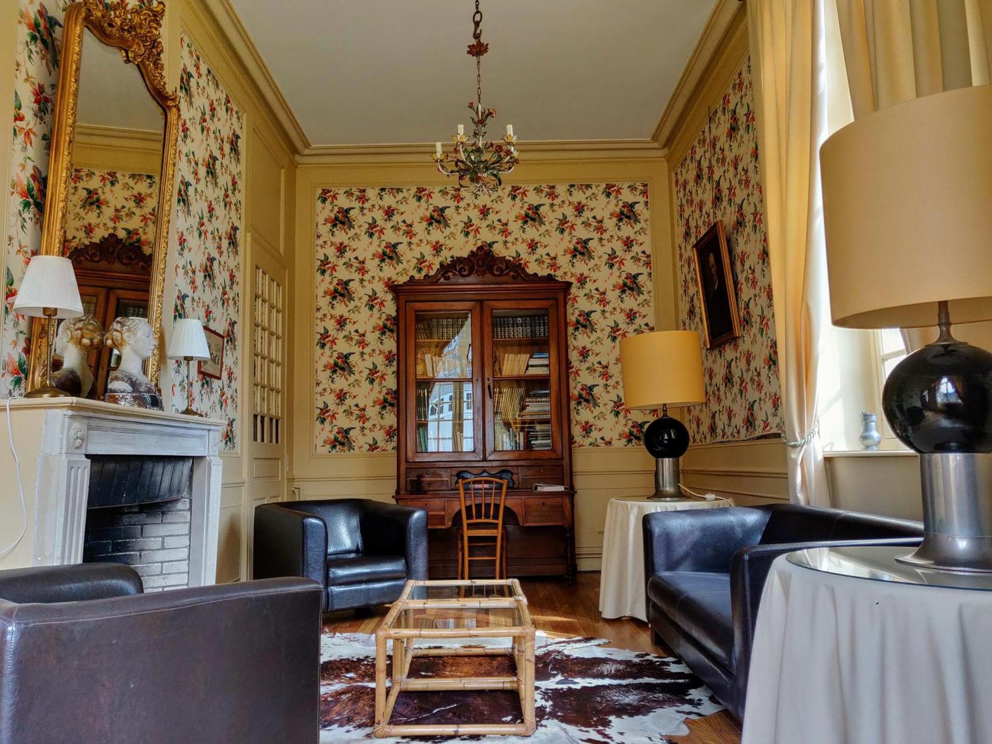Holiday Home Chateau De Bouceel Mont Saint Michel Vergoncey Kamer foto